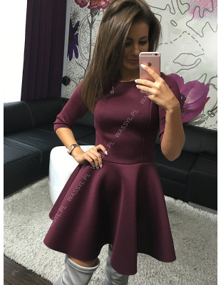 Нарядное платье-солнце с рукавом