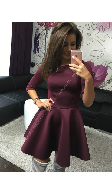 Нарядное платье-солнце с рукавом